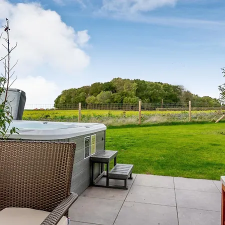 假日公园 Angrove Country Park