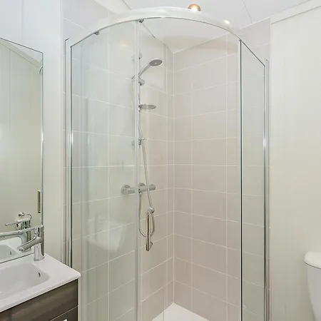 假日公园 Angrove Country Park