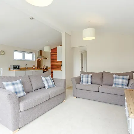 假日公园 Angrove Country Park *