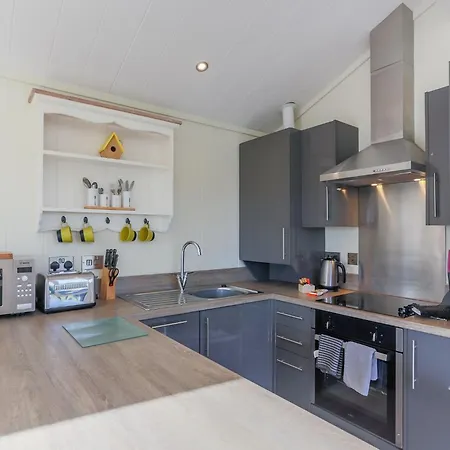 Angrove Country Park 假日公园 斯托克斯利