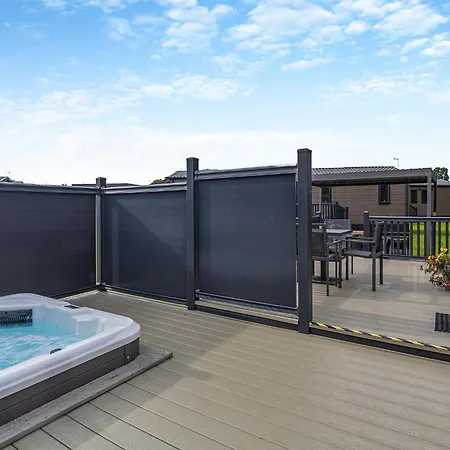 假日公园 Angrove Country Park