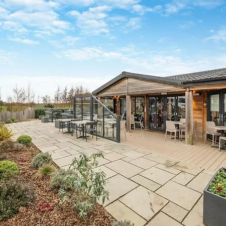 Angrove Country Park Holiday park *