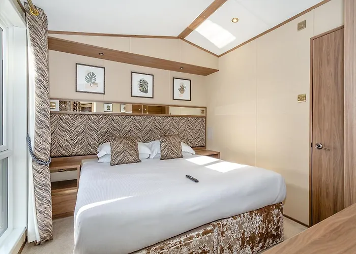 Angrove Country Park *